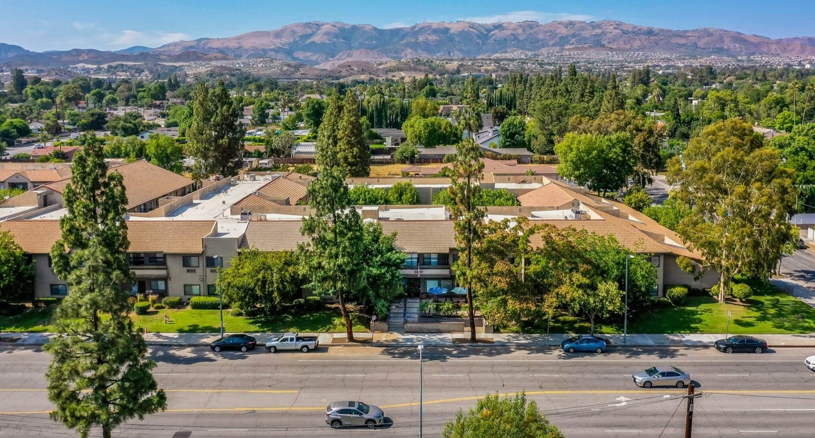 Chatsworth Commons Senior Living photo 4