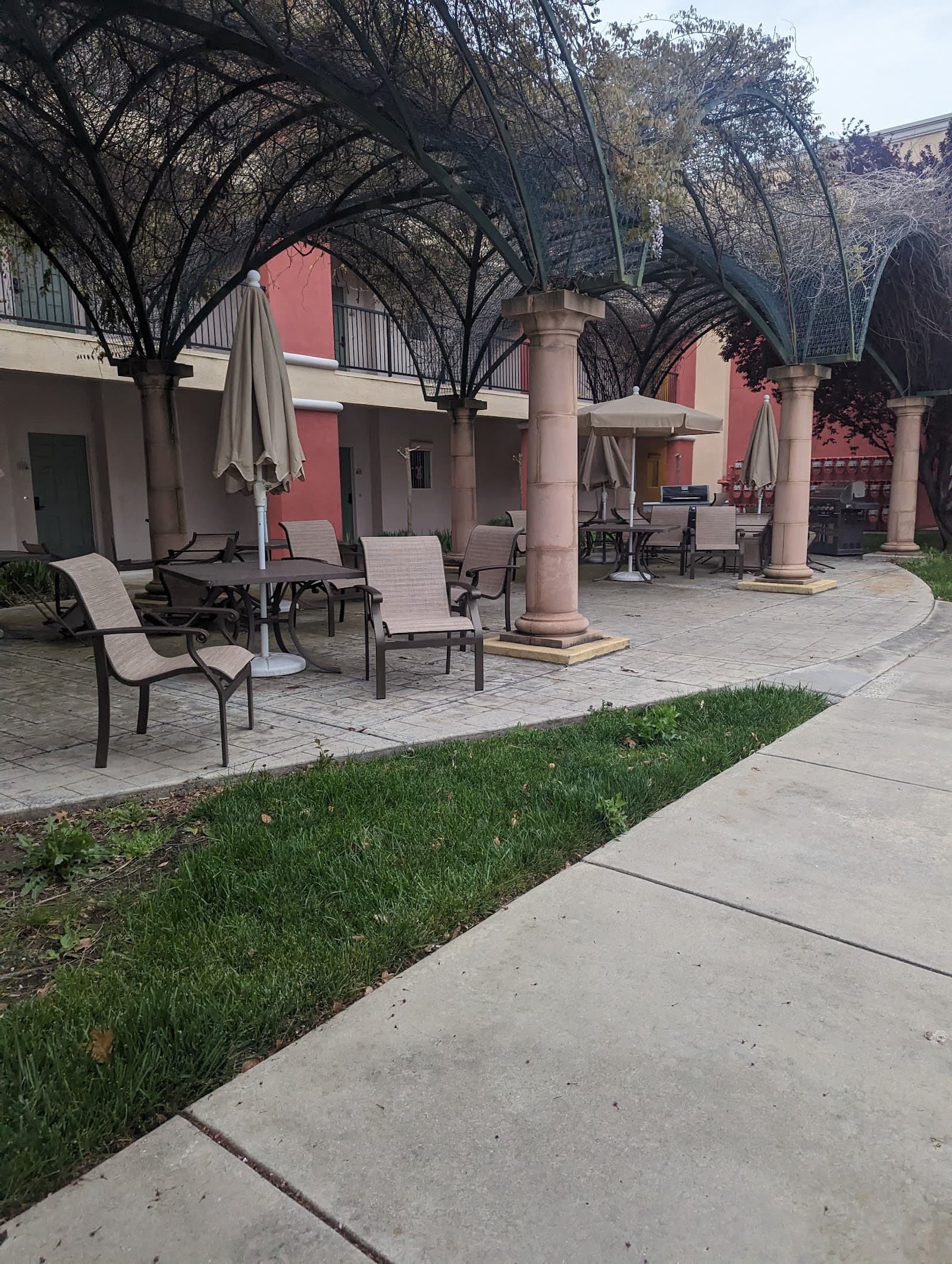 Vintage Square at Westpark photo 3
