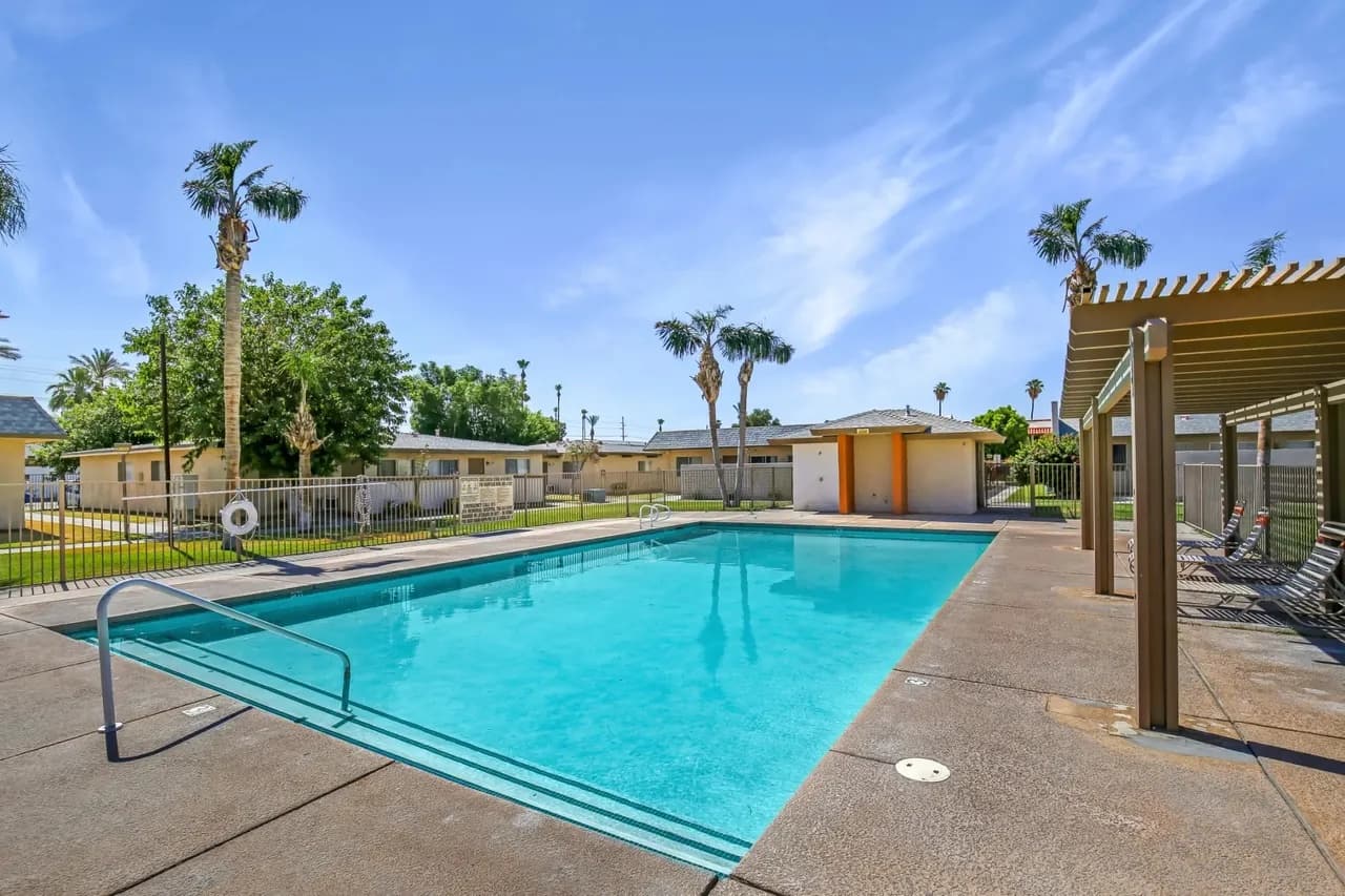Christiansen Apartments photo 2