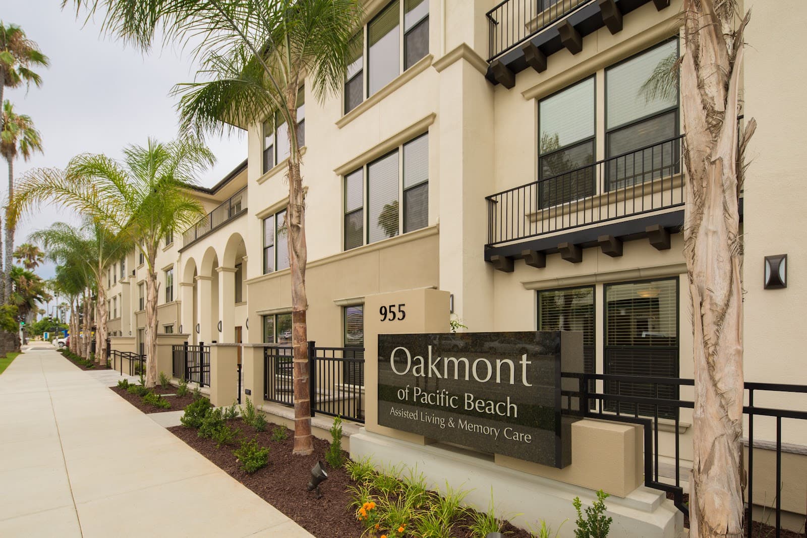 Oakmont of Pacific Beach photo 4