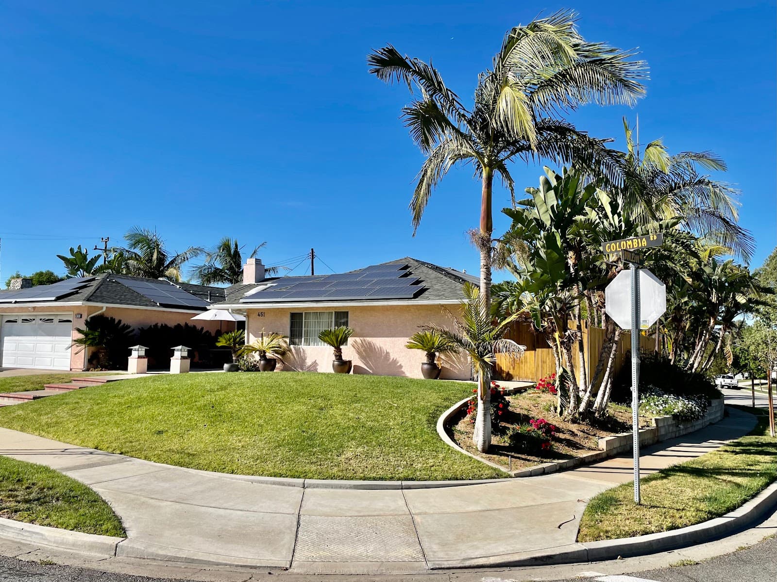 451 Columbia photo 3
