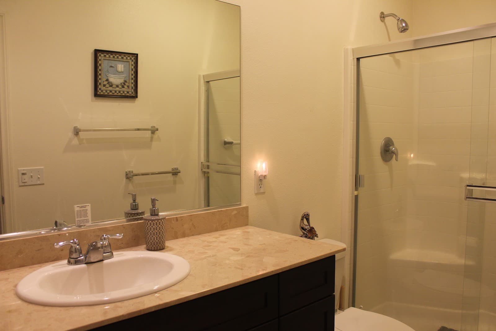 Monument Park Manor photo 5