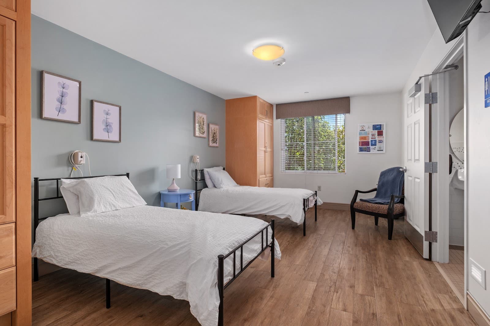 Newport Beach Memory Care photo 5