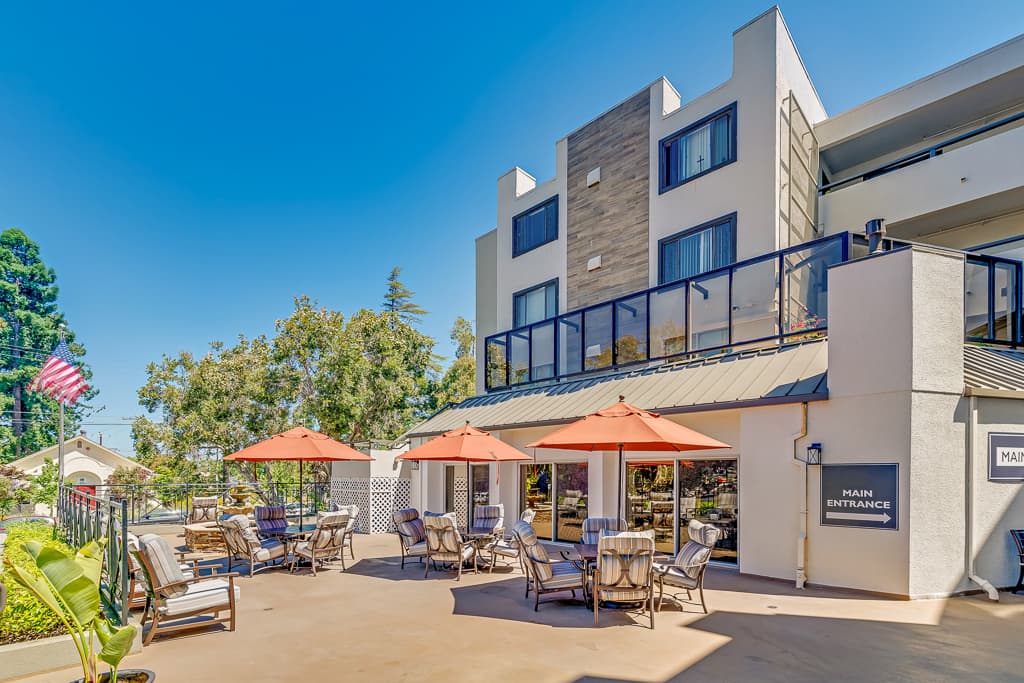 Burlingame Senior Living photo 3