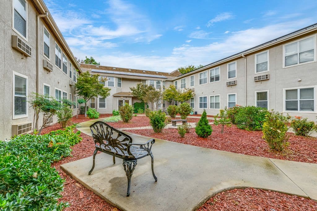 Merced Senior Living photo 5