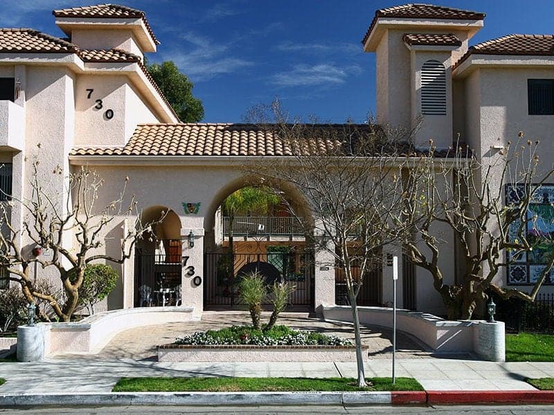 Park Avenue Apartments photo 2