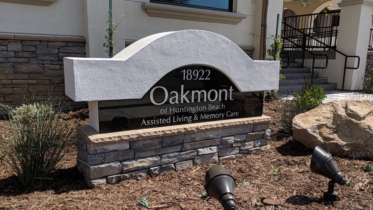 Oakmont Of Huntington Beach photo 3