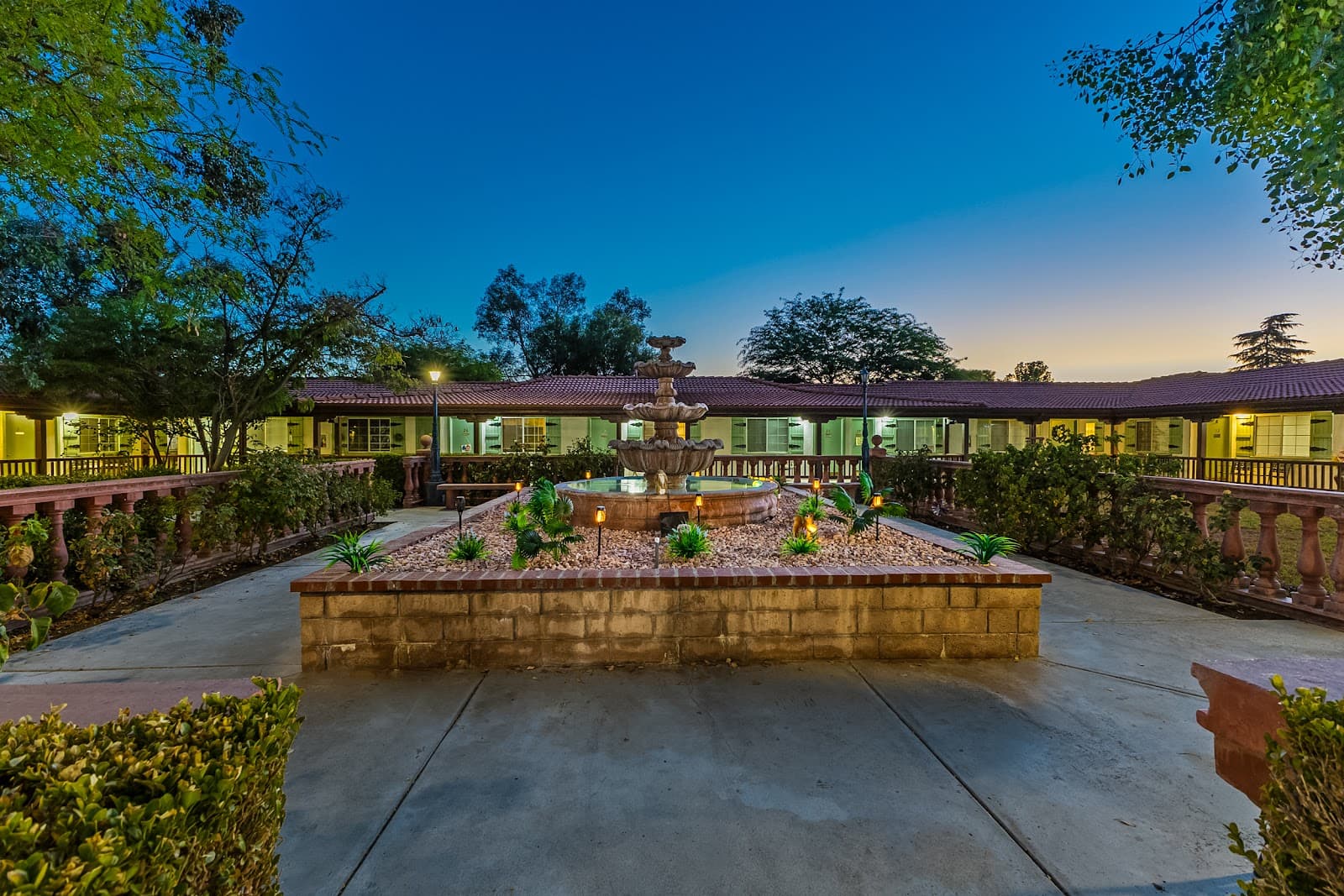 Buena Vista Asst. Living photo 5