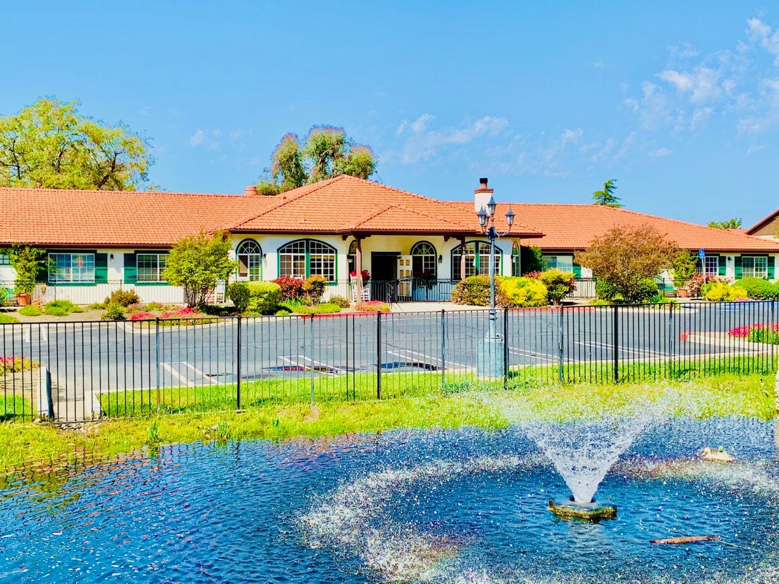 Buena Vista Asst. Living photo 4