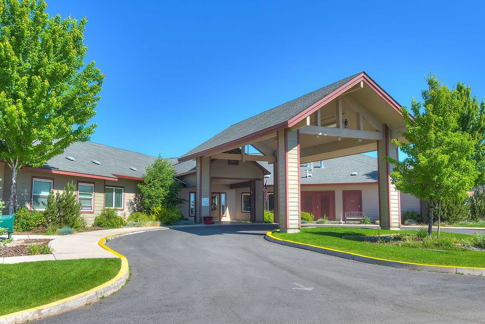 Eagle Lake Village photo 2
