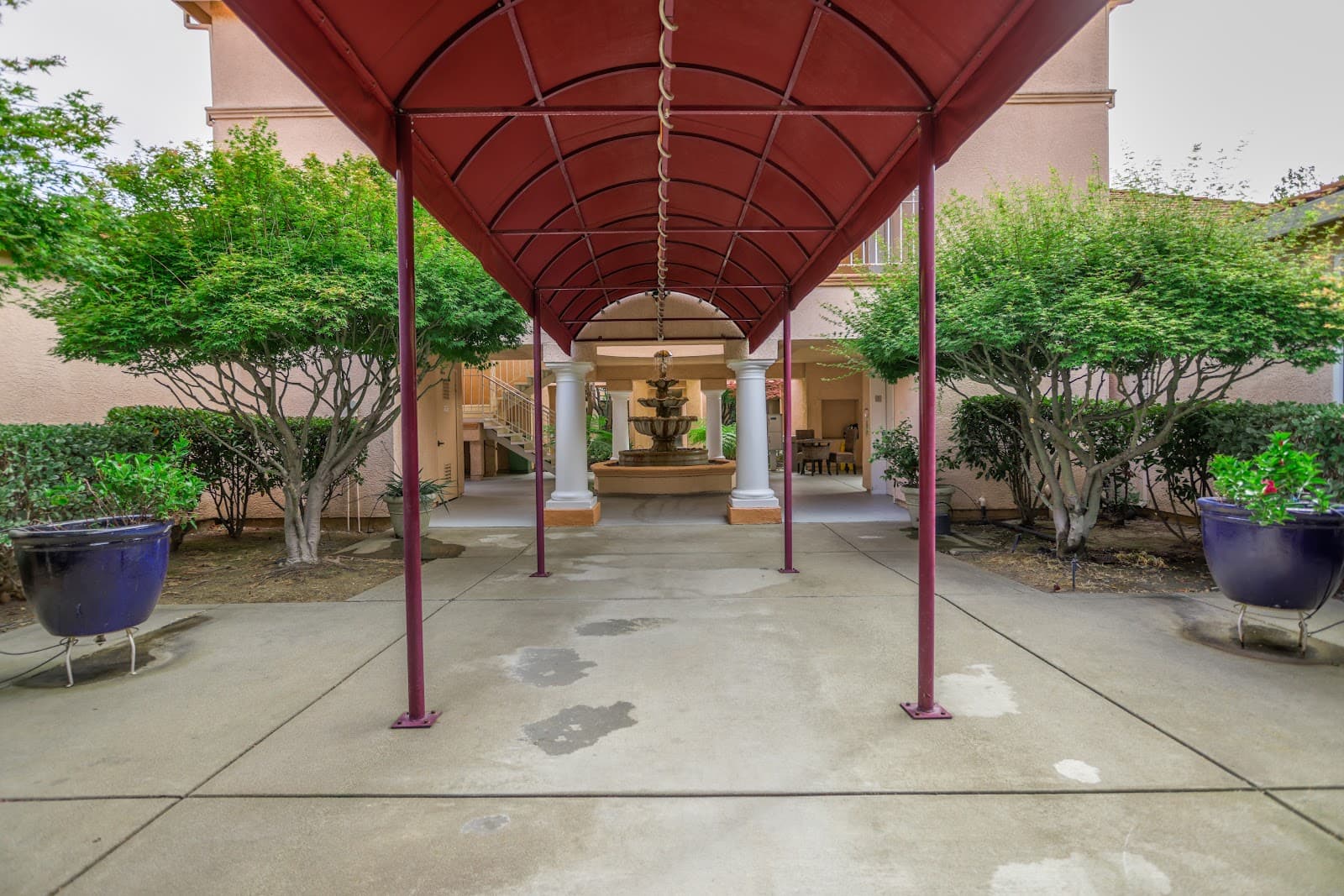 Regency Place photo 4