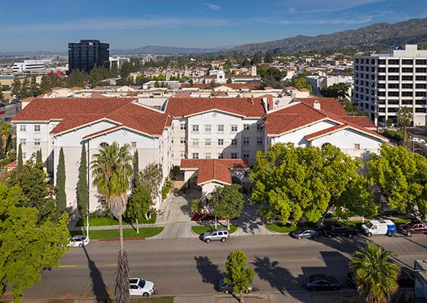 Belmont Village Senior Living Burbank photo 3