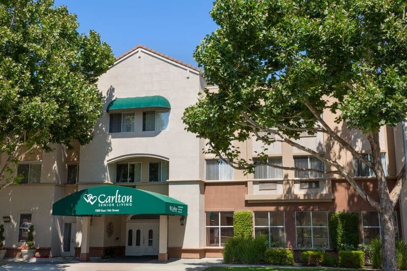Carlton Senior Living San Leandro photo 2