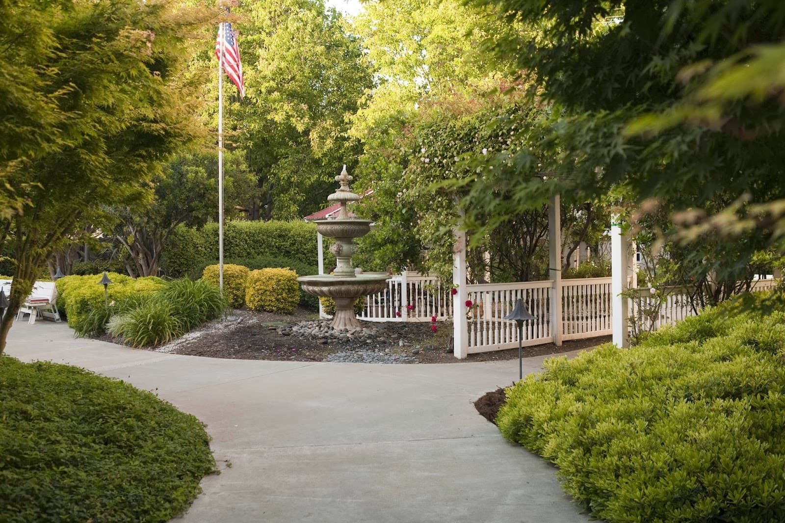 Carlton Senior Living San Leandro photo 5