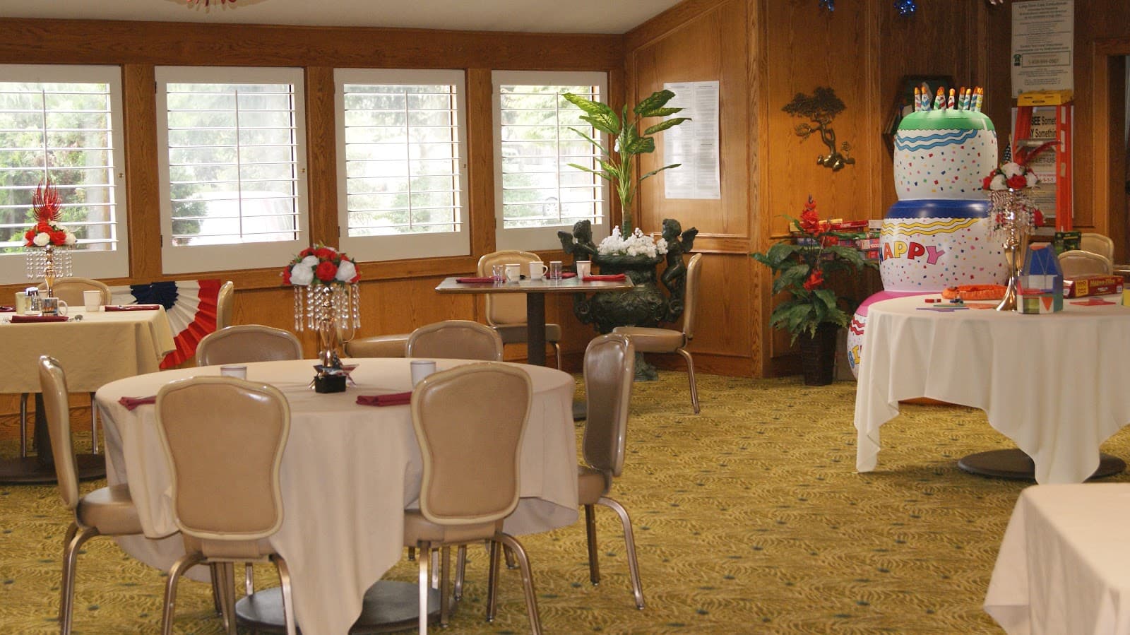 Valley Pines Assisted Living photo 4
