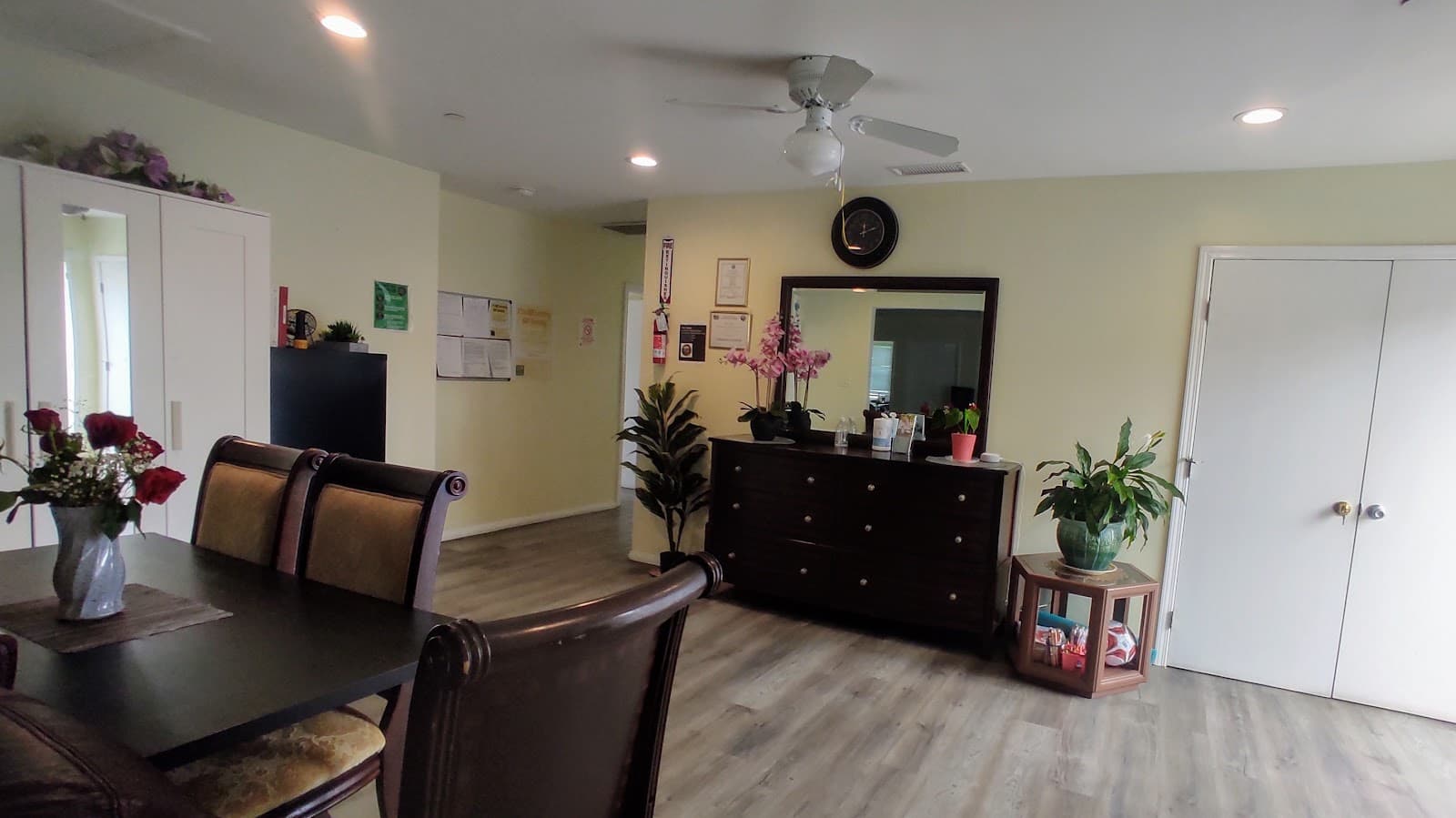 Torrance Regency Senior Living photo 2