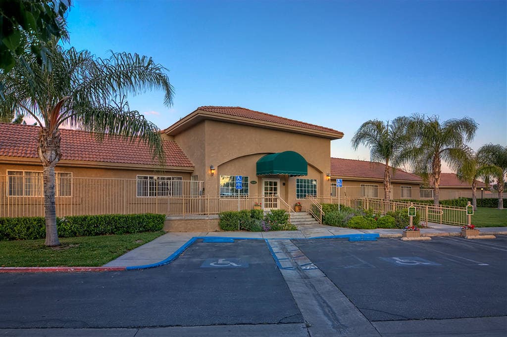 Desert Hills Memory Care Center photo 4