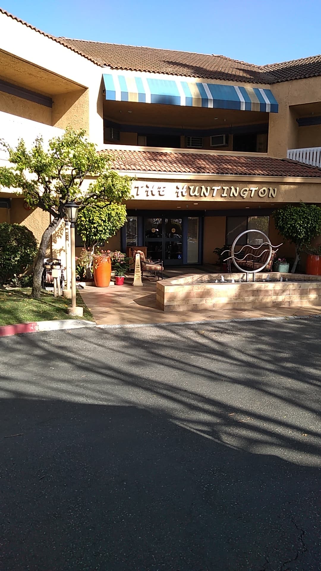 Huntington Retirement Hotel photo 4
