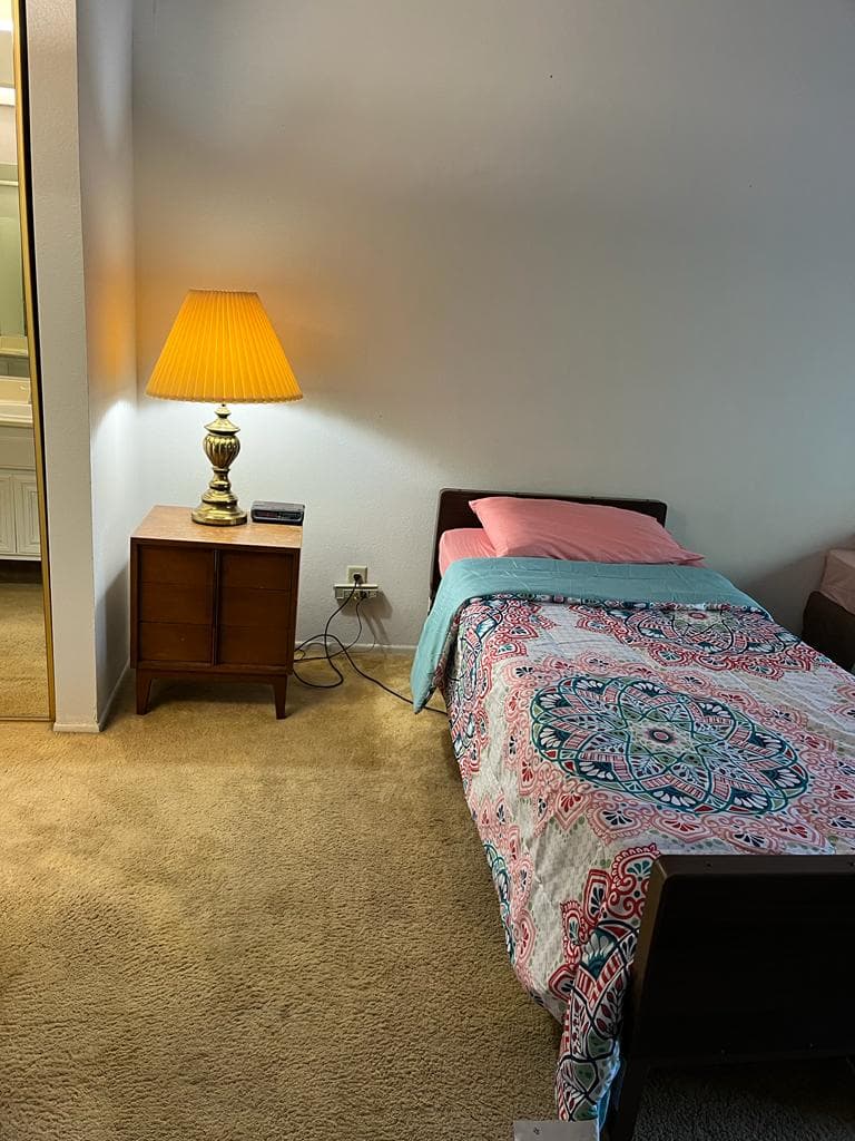 Ashton Home photo 3