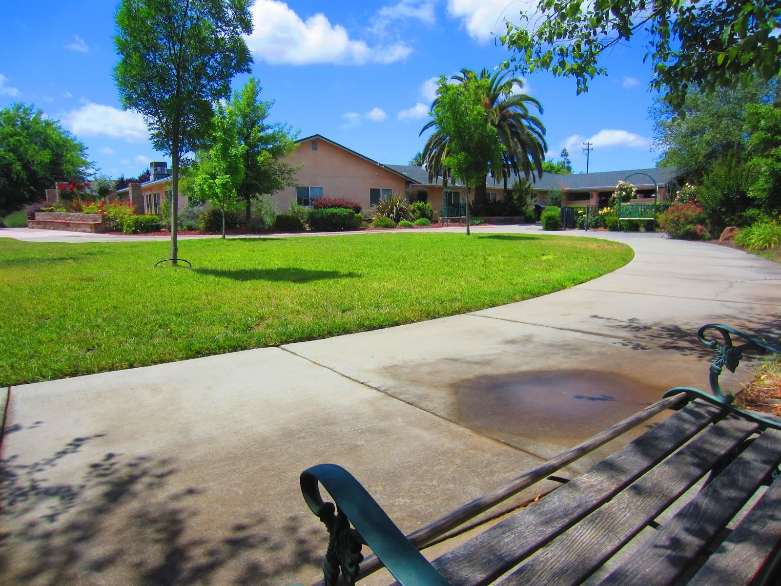 Roseleaf of Oroville at Larkspur Landing photo 2