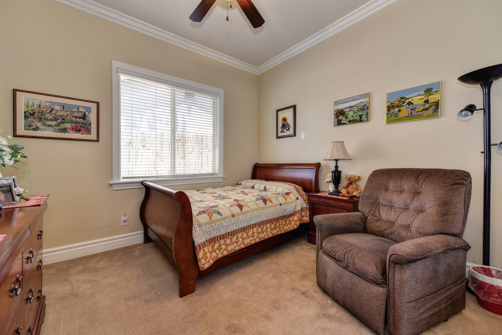 Splendor Oaks Senior Living 1 photo 5