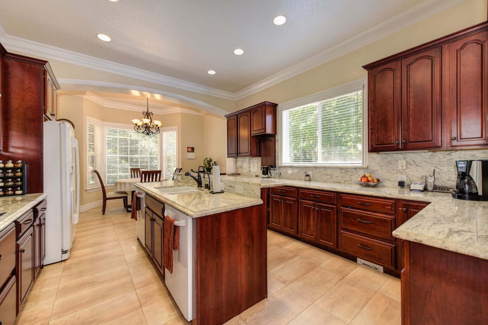 Splendor Oaks Senior Living 1 photo 2