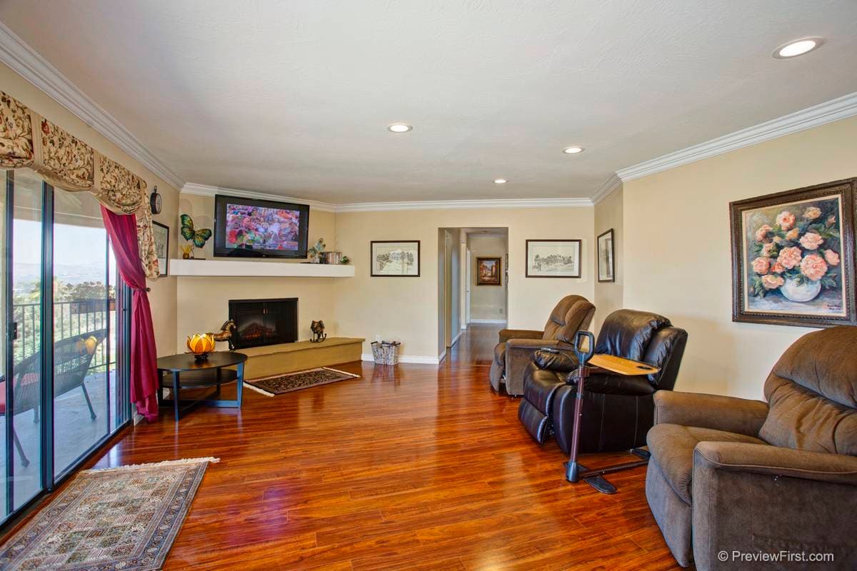 Champine Manor photo 2