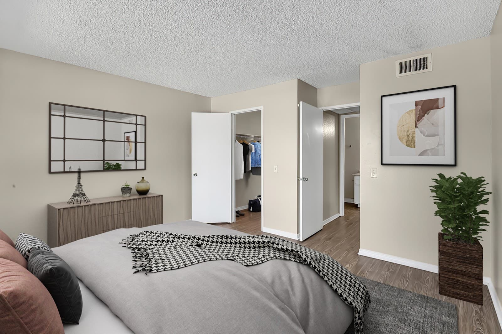 Cielo Vista Apartments photo 2