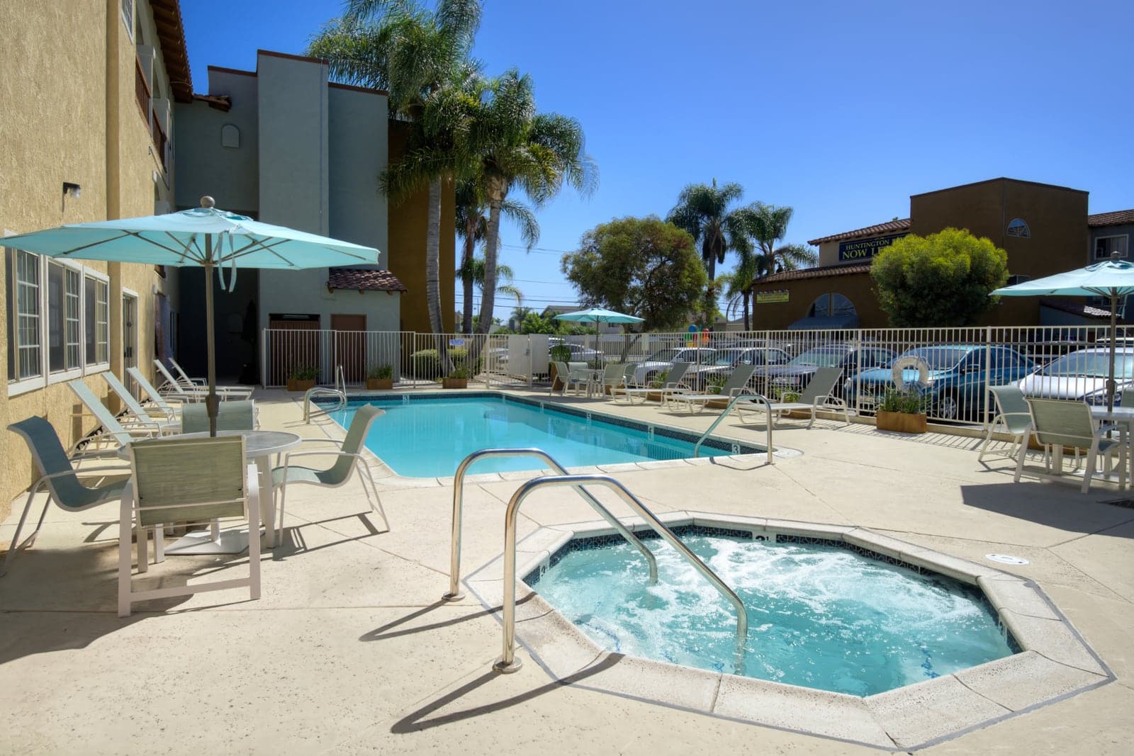 Huntington Villas Senior Apartments photo 3
