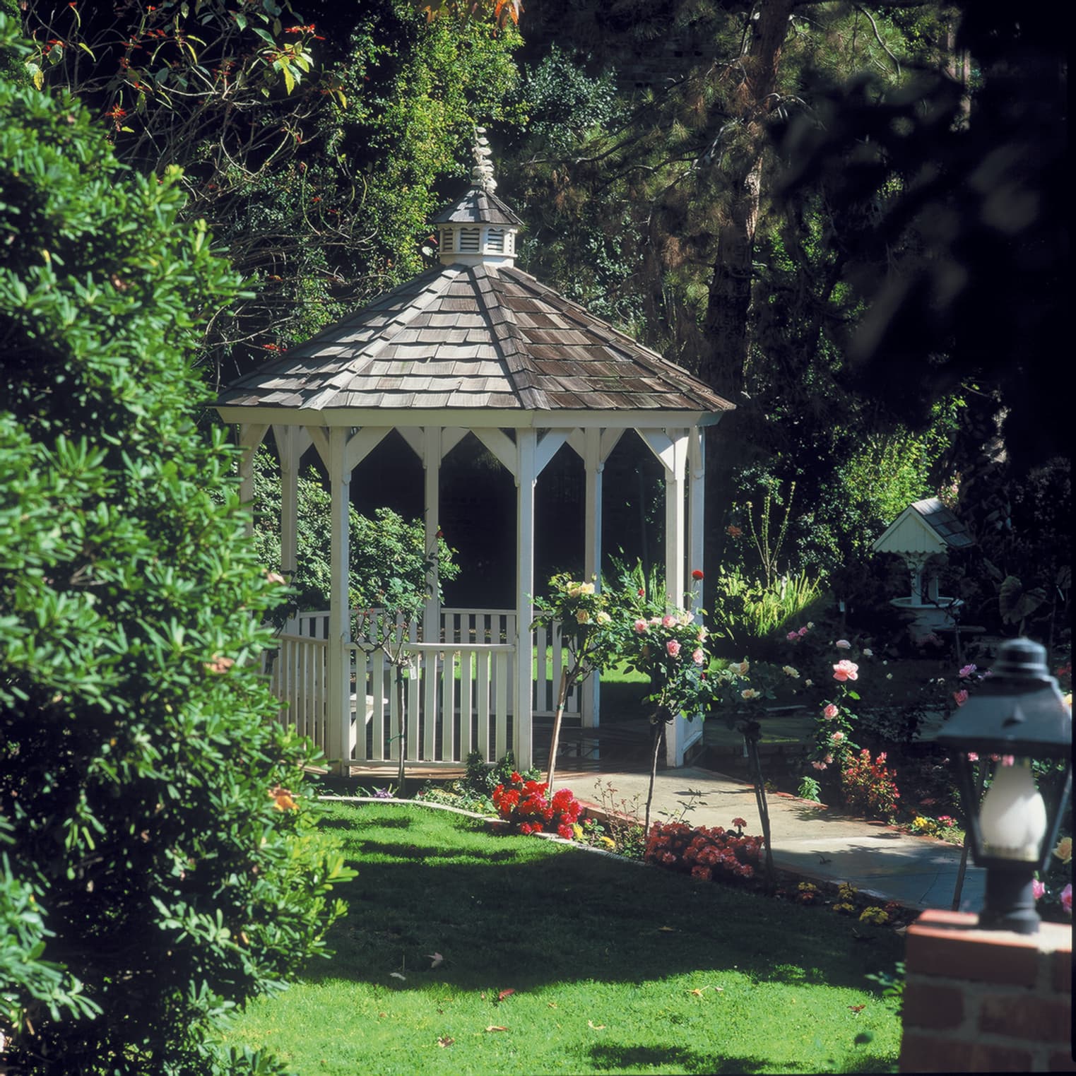 Kingsley Manor photo 4