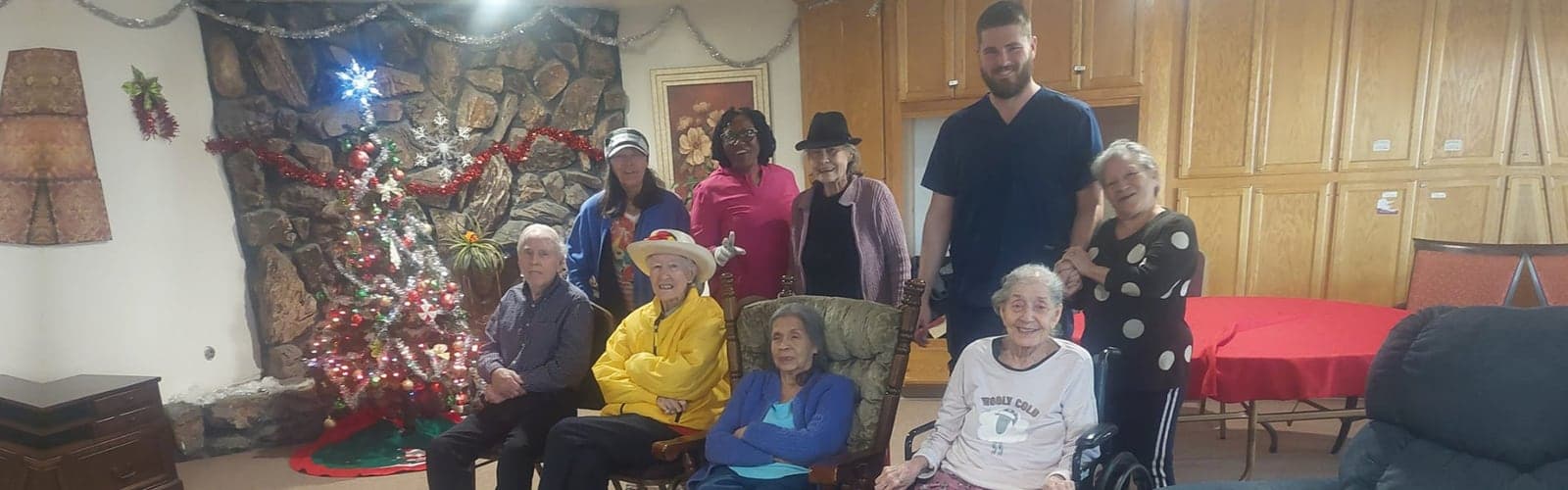 Redwood Senior Living Bakersfield photo 2