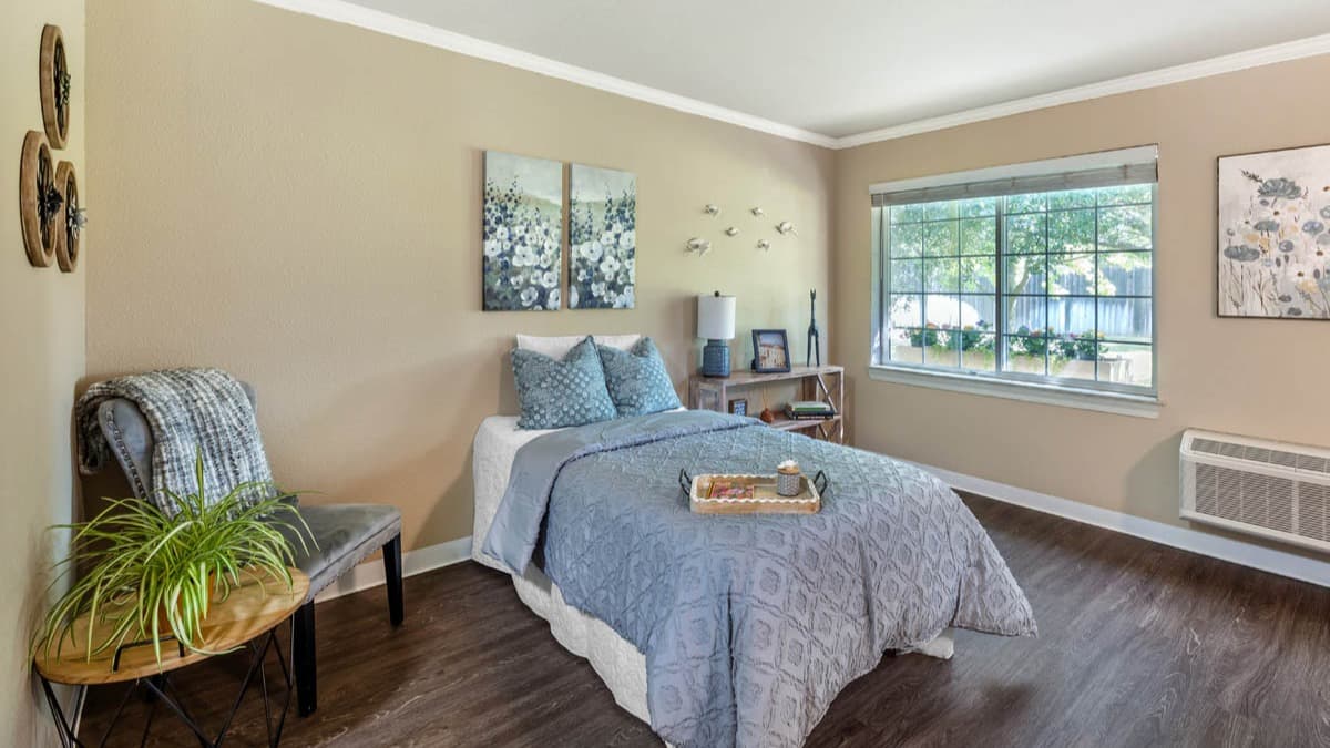 Brookdale Kettleman Lane photo 4