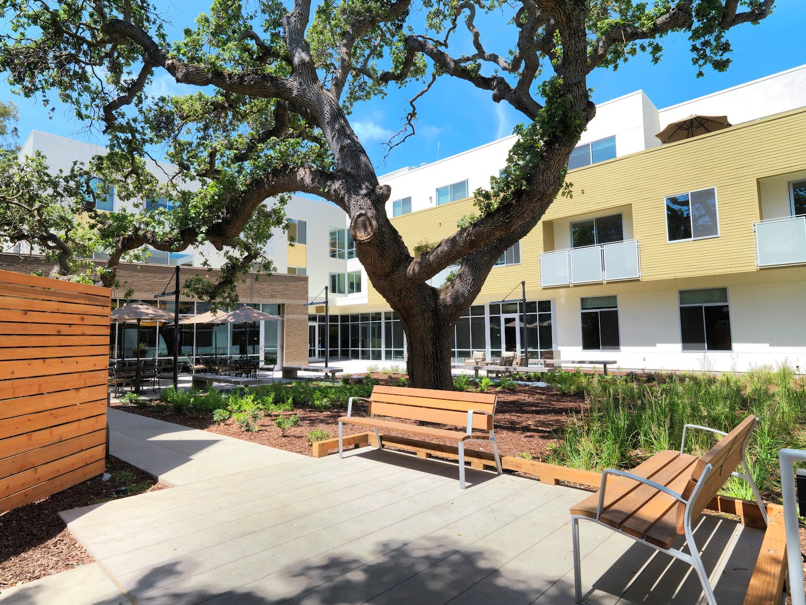The Avant at Palo Alto Commons