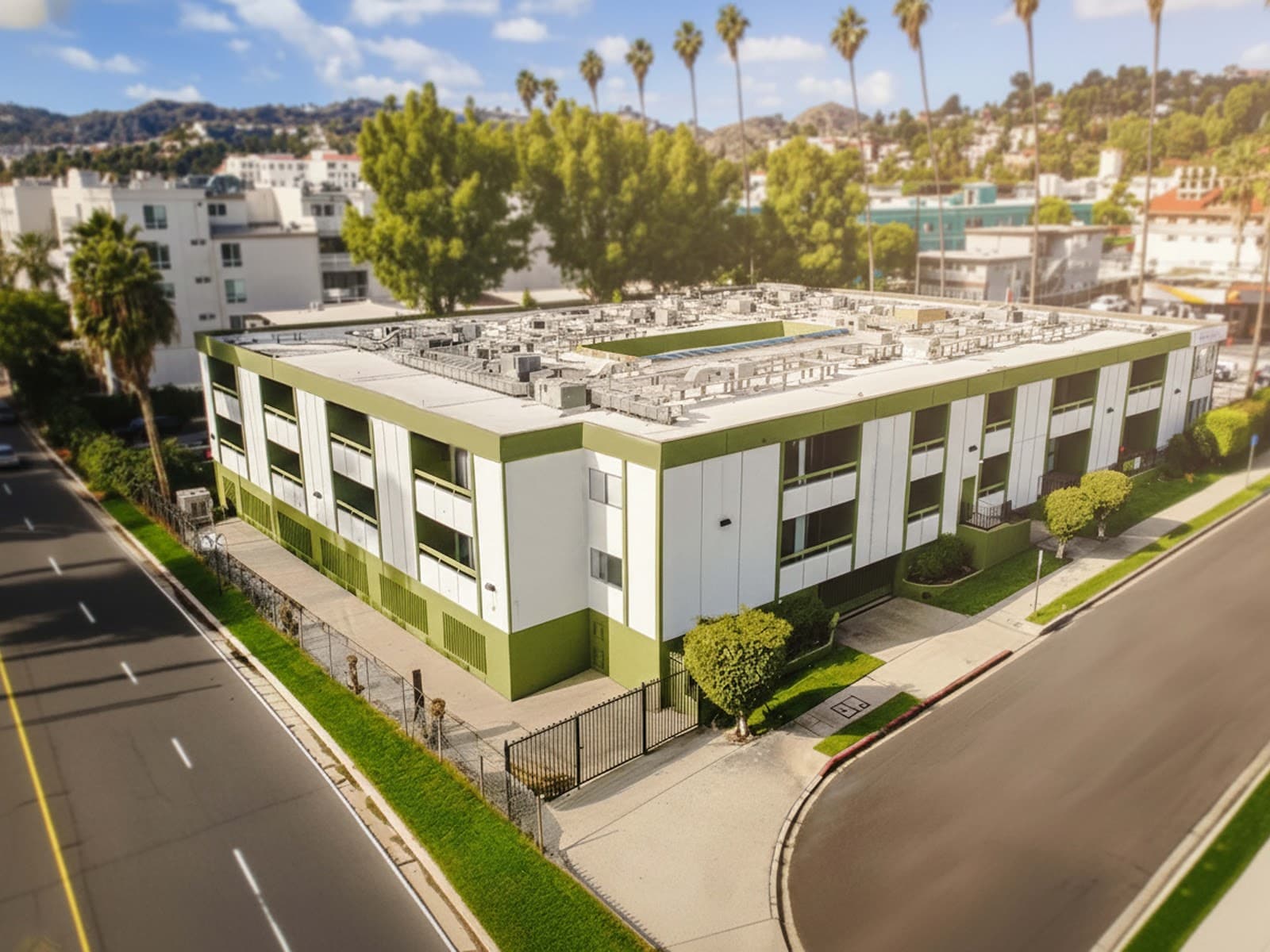 Hollywood Royale Gardens photo 2
