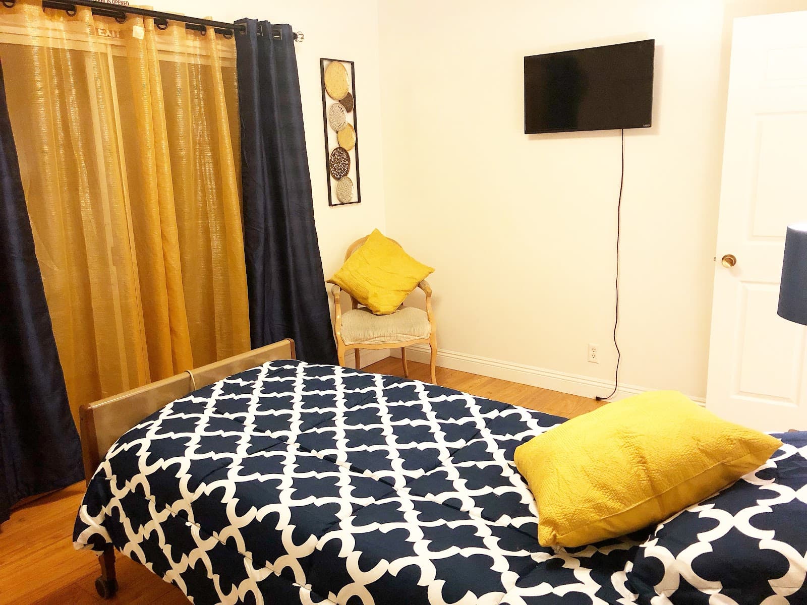 Angeles Assisted Living photo 2