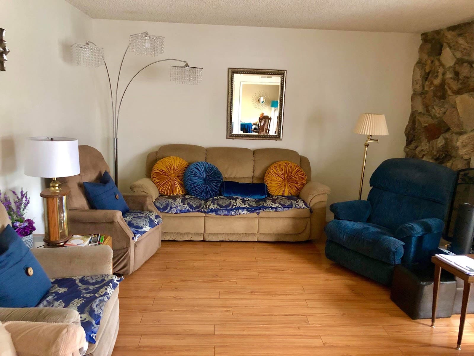 Angeles Assisted Living photo 5