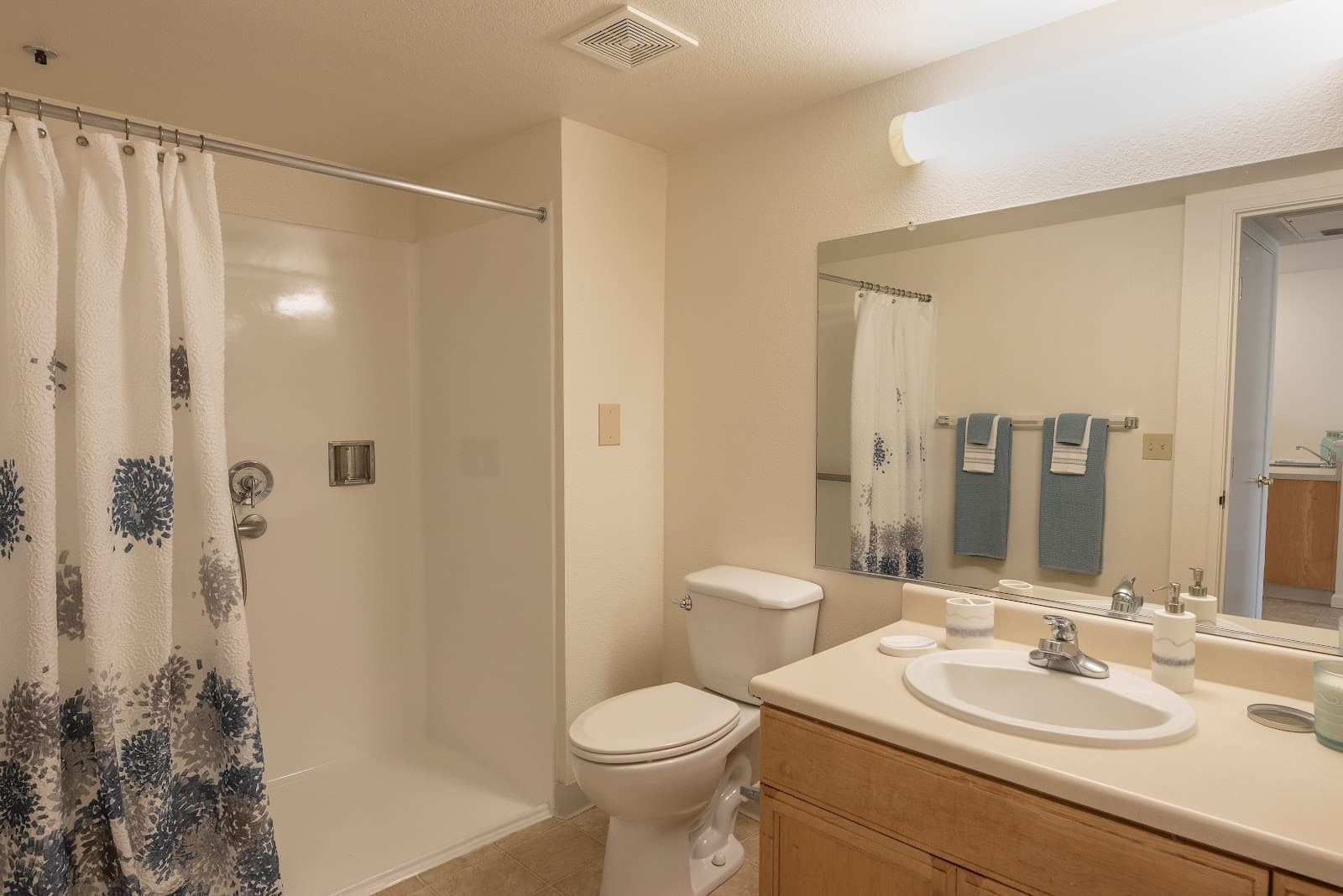 Campus Commons Senior Living photo 3