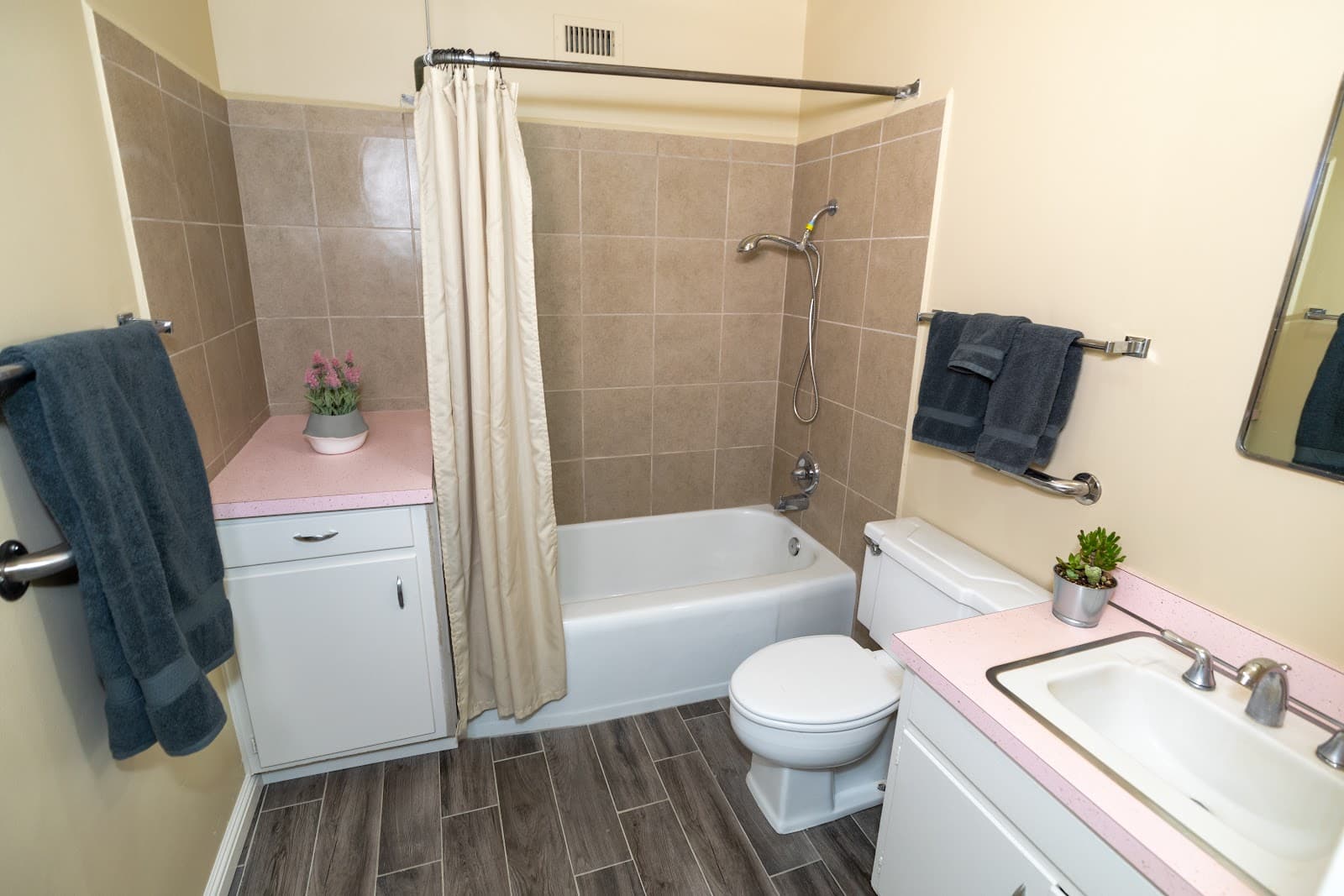 Southland Living photo 3