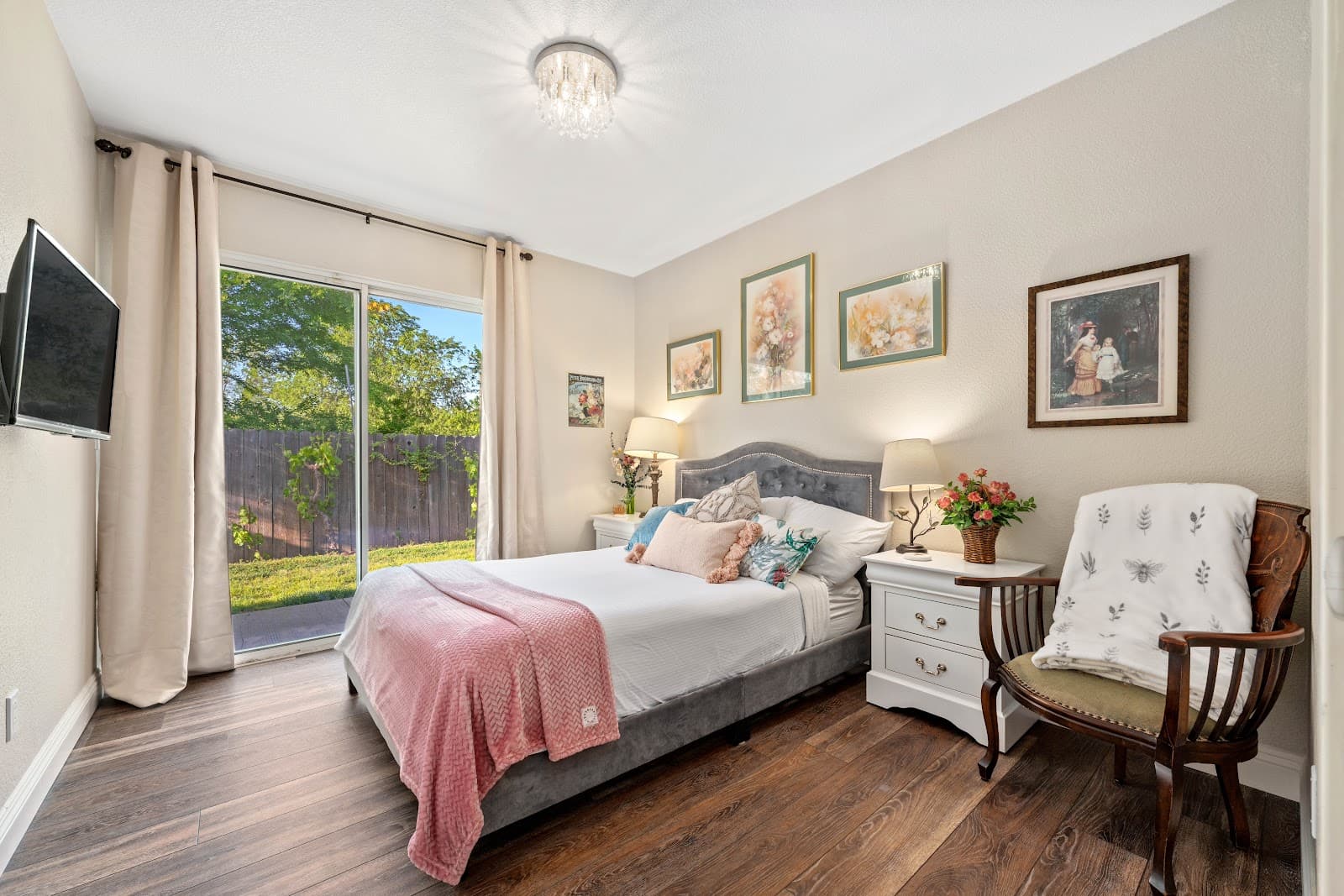 Hollister Care Home photo 2
