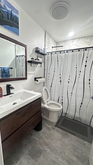 Adelanto Care Manor photo 4