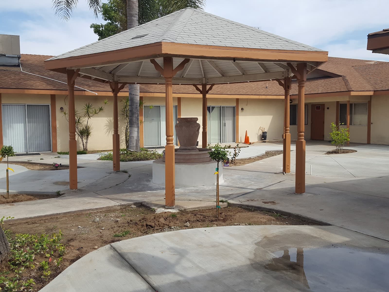 Rialto Assisted Living photo 3