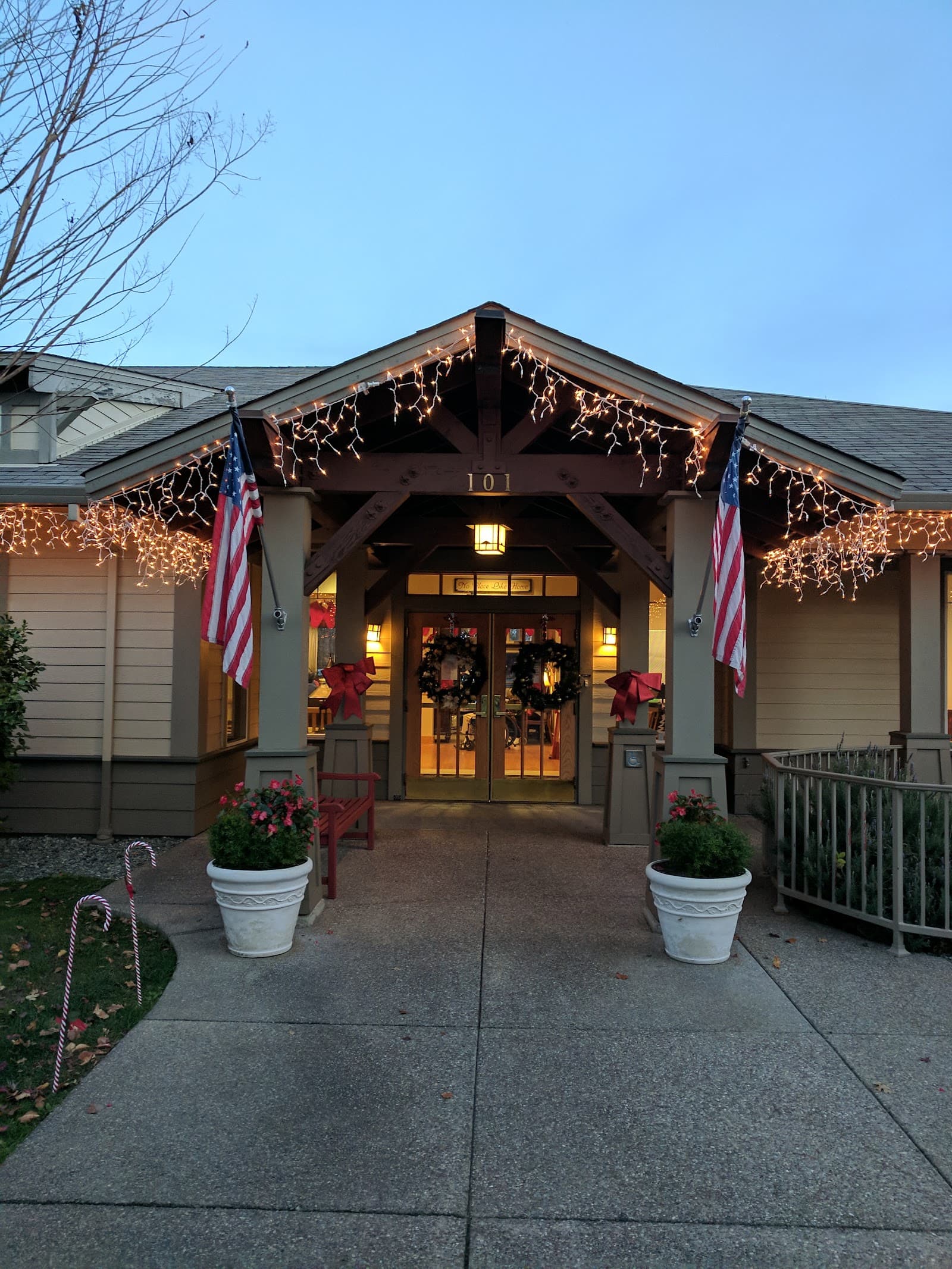 Oakdale Heights Assisted Living photo 3