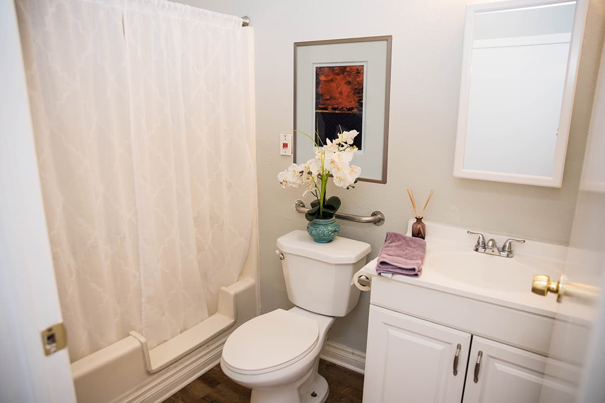 Cedars Assisted Living photo 5