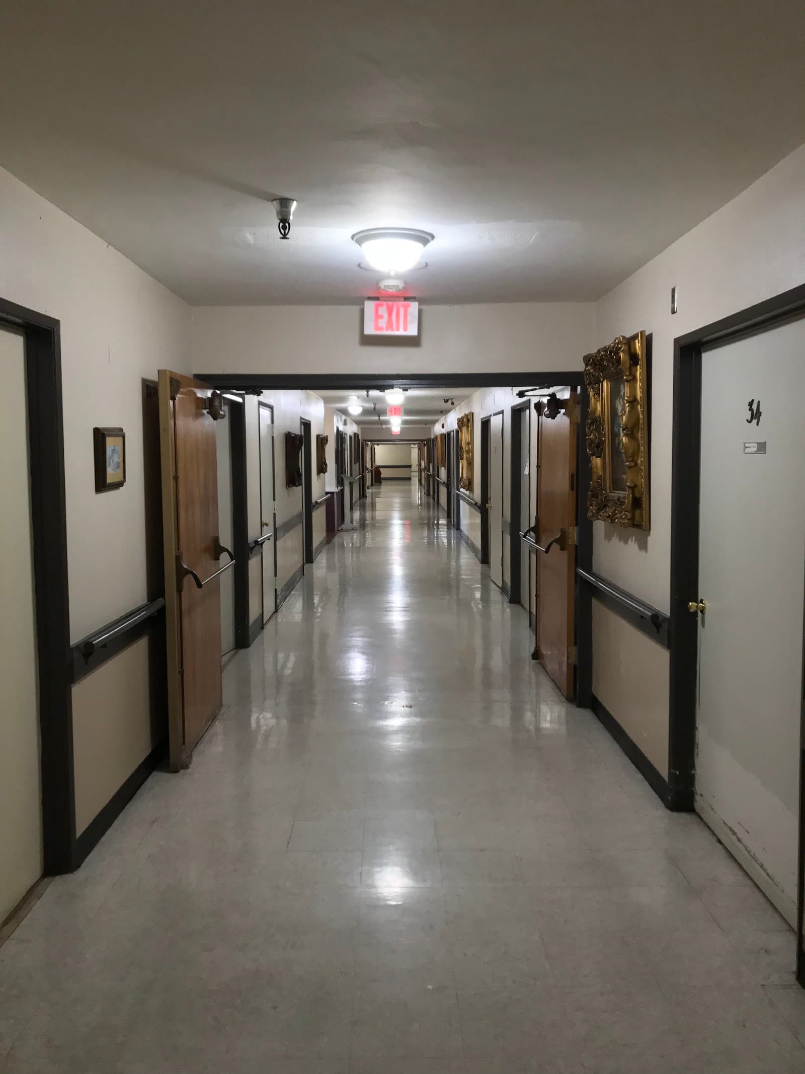 La Verne Manor