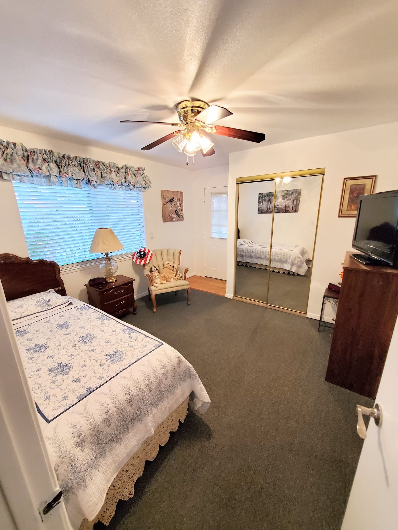 Golden Home Care Center photo 2