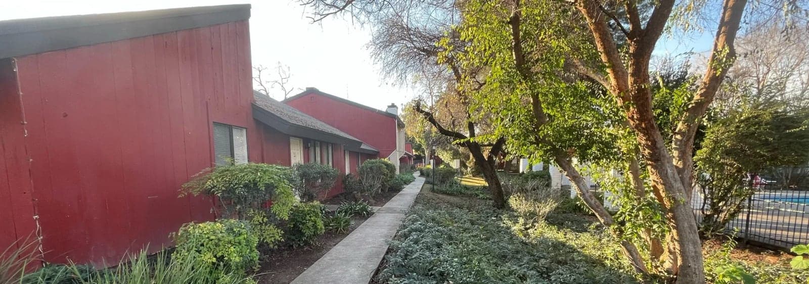Riverside Town Homes photo 2