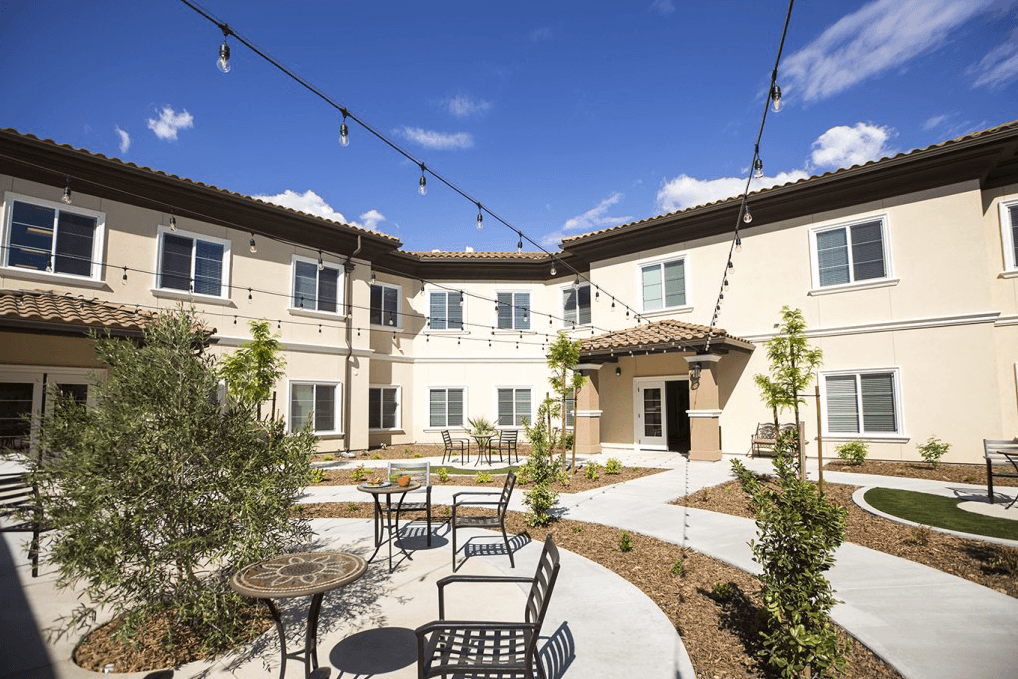 The Pointe At Summit Hills