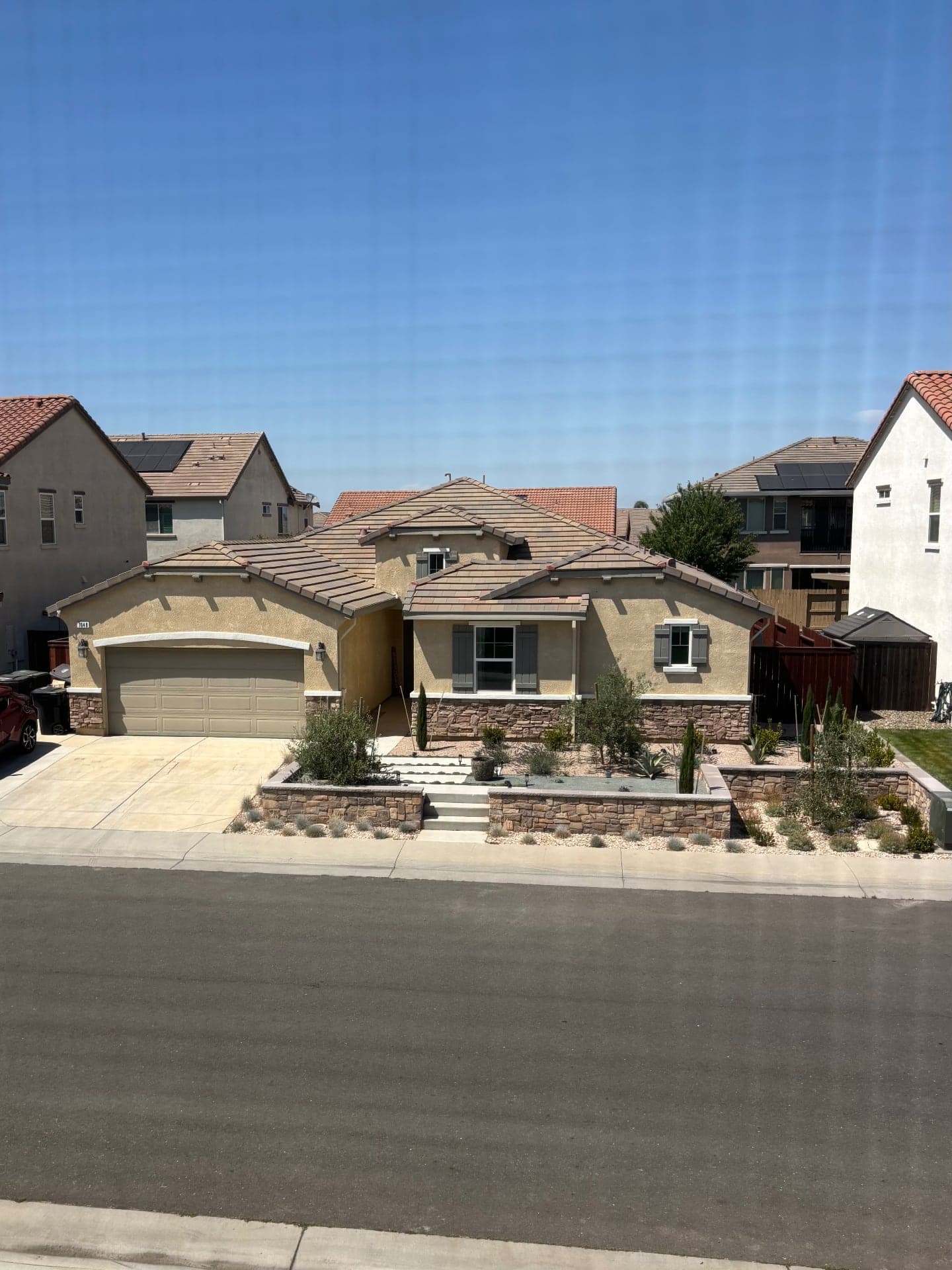 Roseville Residential photo 2