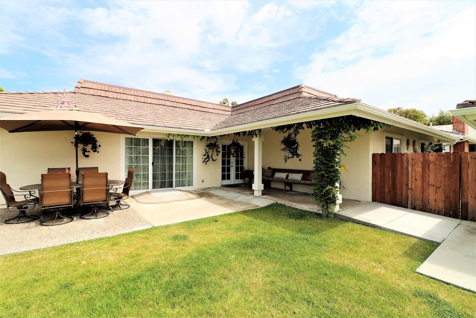 Astoria Retirement Residence - Corona Del Mar photo 5