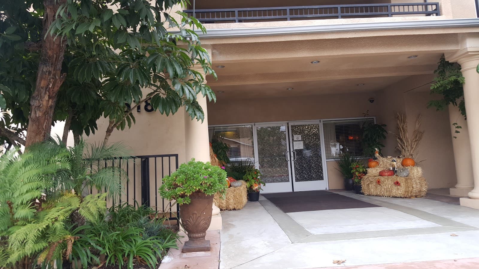 Vista del Sol Assisted Living and Memory Care photo 3